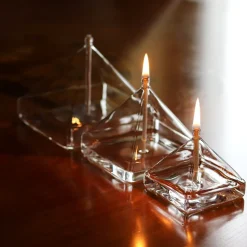 Lampe huile pyramide verre