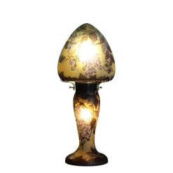 Lampe pâte de verre Tip Gallé décor glycine