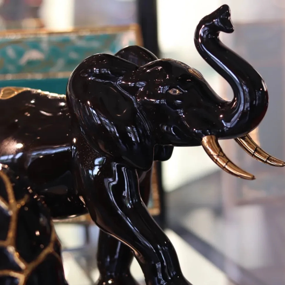 Éléphant chargeant Multant Émaux de Longwy