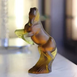 Sculpture Cheval cabré petit modèle Lalique
