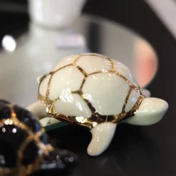 Tortue porte-bonheur ivoire & or Émaux de Longwy