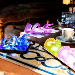 True love sculpture daum