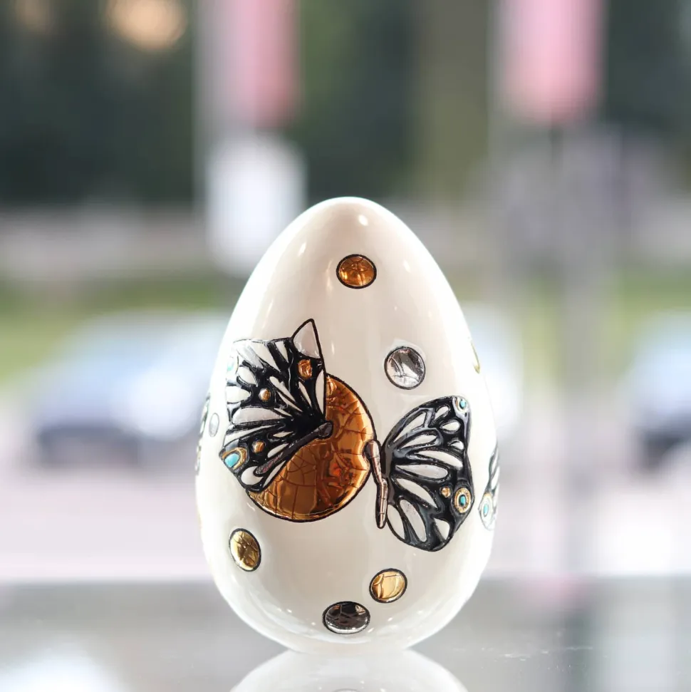 Œuf T2 Mrs Butterfly Émaux de Longwy