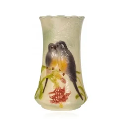 Vase perruches barbotine